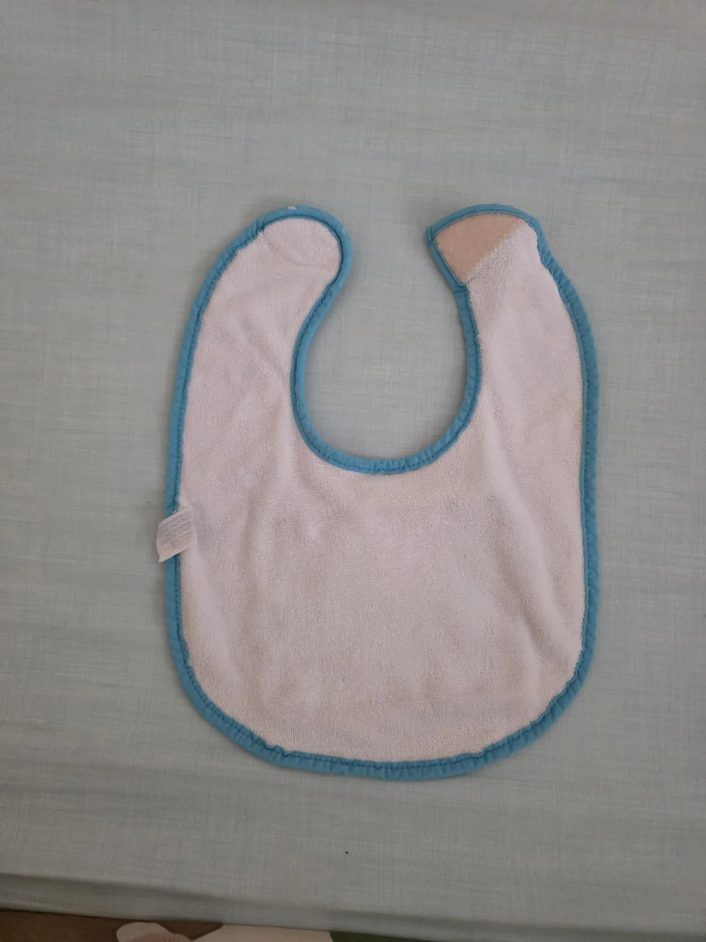 Vintage 1995 Baby Bib with Playful Nursery Print - White & Teal Trim